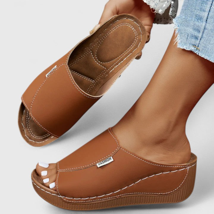 Vivia | Soft Horizon Sandal